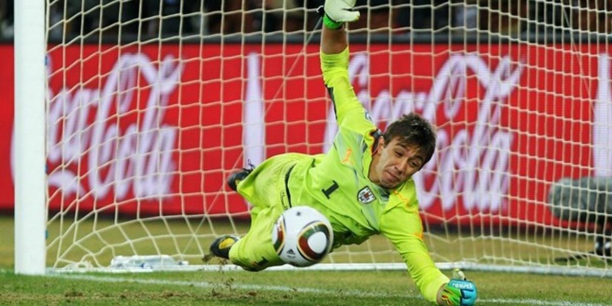 Campeão da CONMEBOL Copa América™, Muslera diz adeus à seleção uruguaia